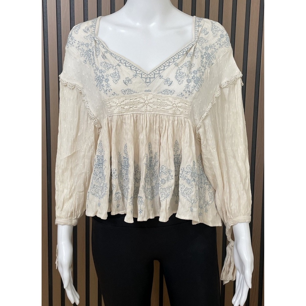 American Eagle Boho Peasant‎ Blouse XS White Embroidered Long Sleeve Top Boho